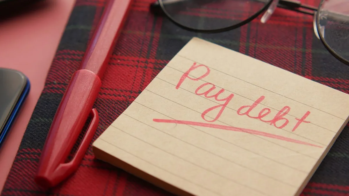 Comment payer ses dettes sans argent : aide pour payer ses dettes